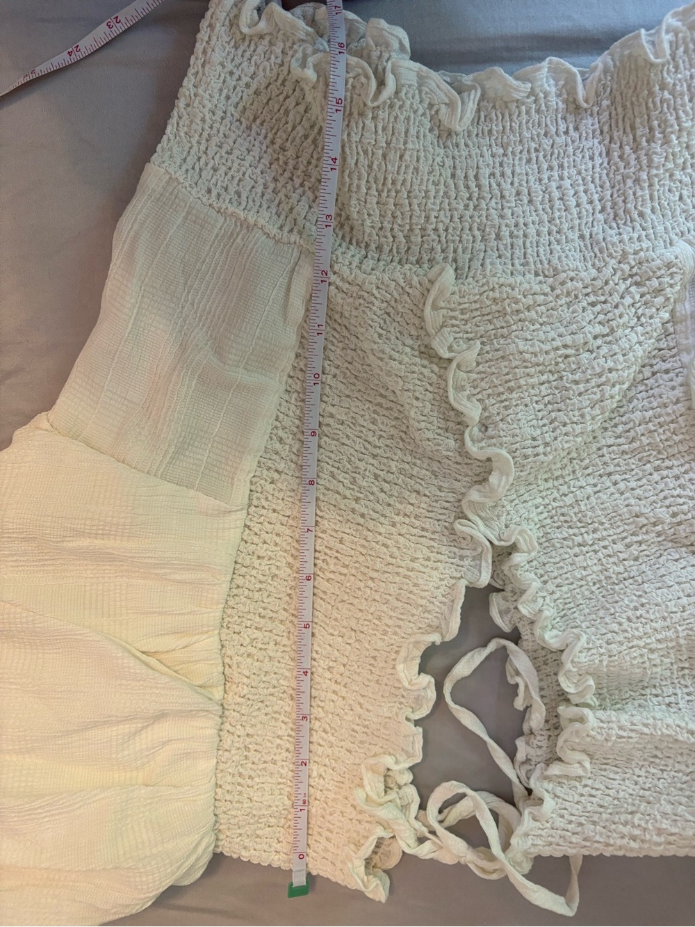 ASTR The Label White Smocked Puff Sleeve Lace-Up Crop Top L - Picture 4 of 7
